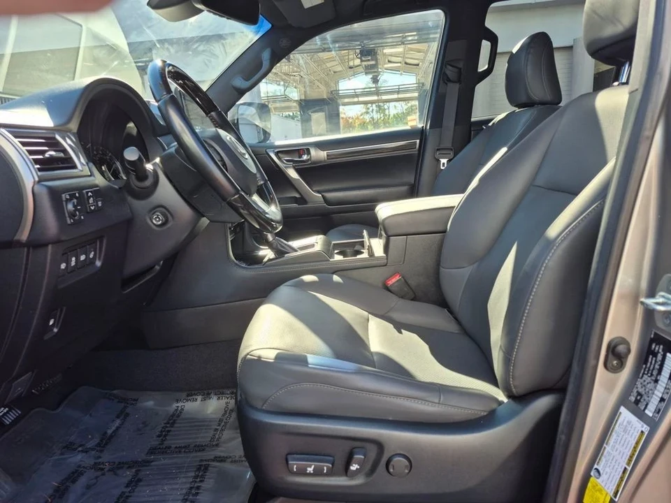 2023 Lexus GX 2nd Gen - Image 2 of 12