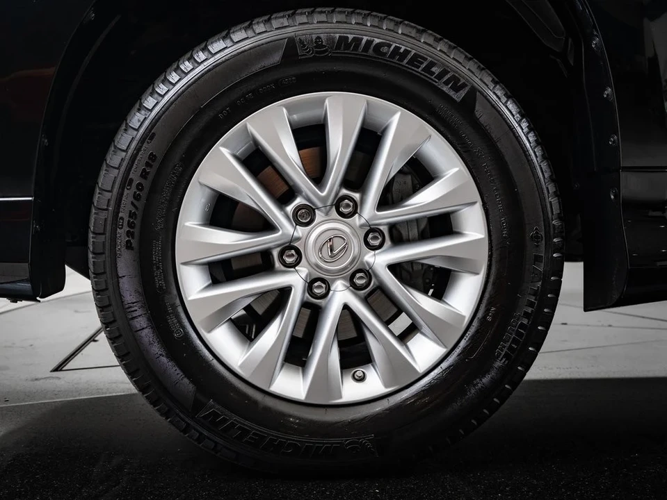 2023 Lexus GX 3rd Gen - Image 13 of 21
