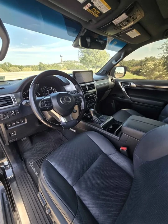 2023 Lexus GX 3rd Gen - Image 8 of 10
