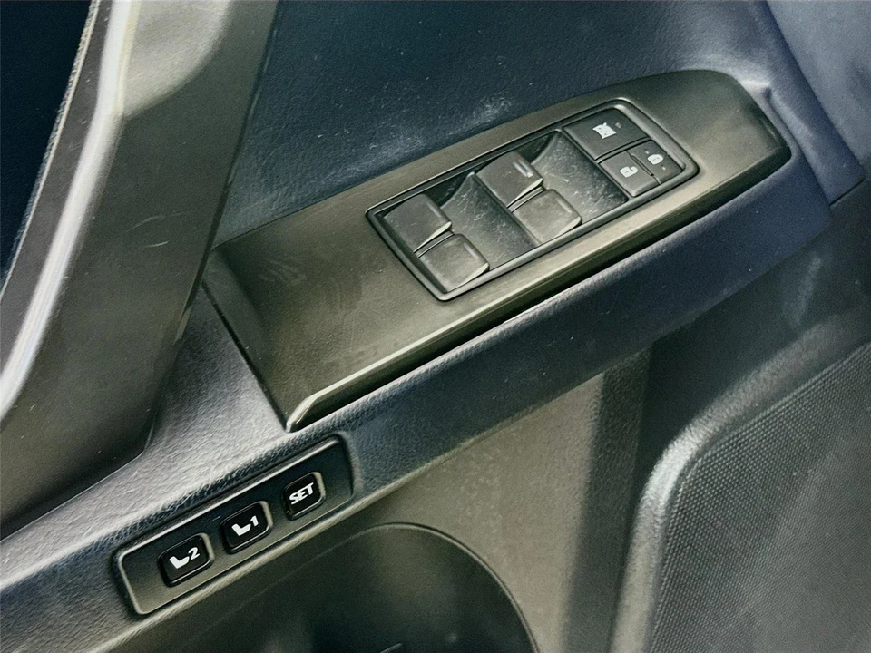 2023 Lexus GX 3rd Gen - Image 18 of 21