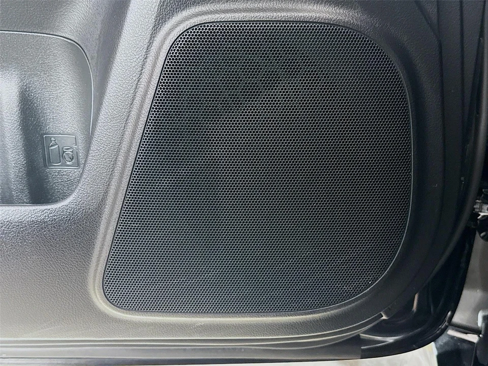 2023 Lexus GX 3rd Gen - Image 19 of 21