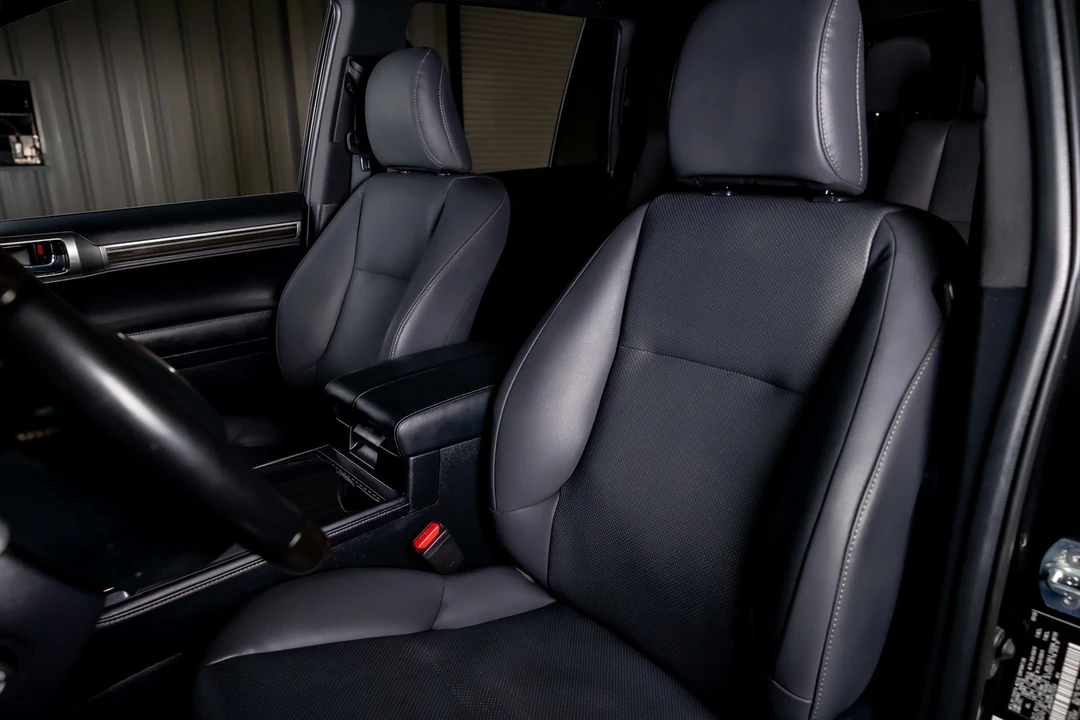 2023 Lexus GX 3rd Gen - Image 5 of 12