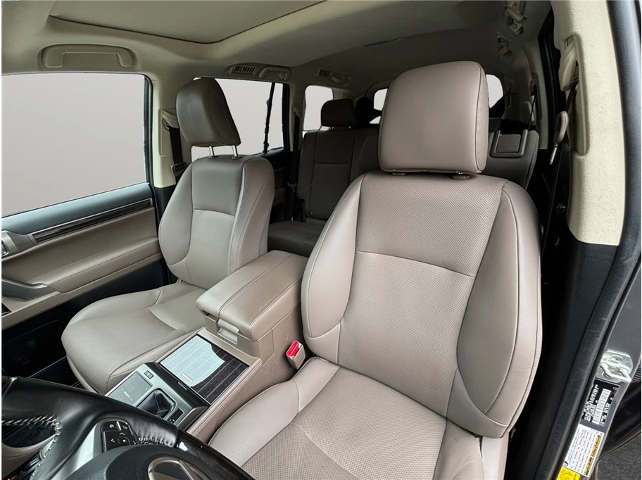 2023 Lexus GX 3rd Gen - Image 20 of 21