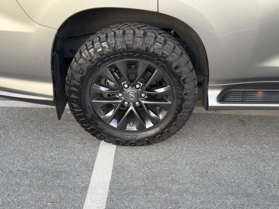 2023 Lexus GX 2nd Gen - Image 28 of 31