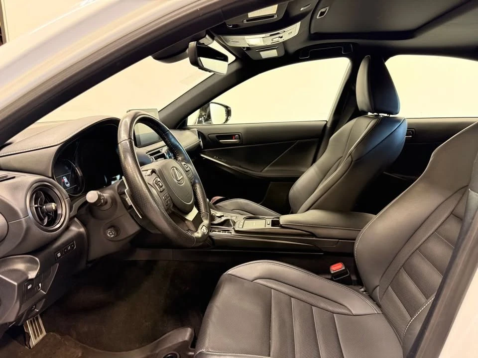 2023 Lexus IS 3rd Gen - Image 10 of 11