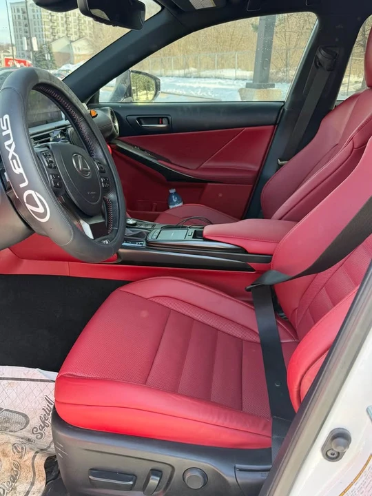 2023 Lexus IS 3rd Gen - Image 4 of 12