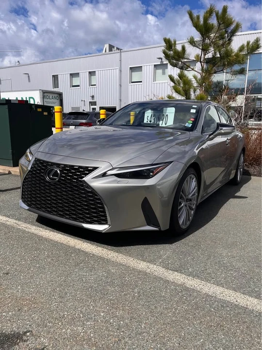 2023 Lexus IS 3rd Gen - Image 2 of 6