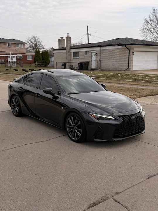 2023 Lexus IS 3rd Gen - Image 3 of 10
