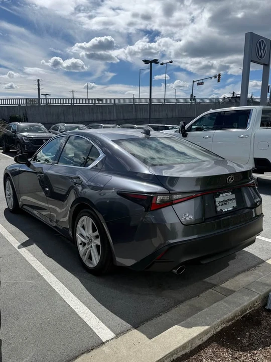 2023 Lexus IS 3rd Gen - Image 4 of 11