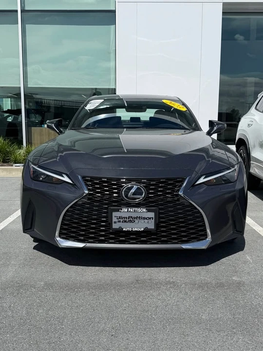 2023 Lexus IS 3rd Gen - Image 2 of 11