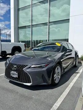 2023 Lexus IS300