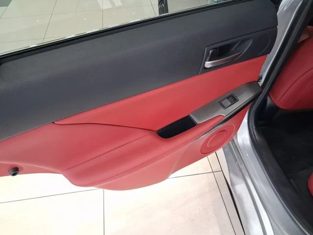 2023 Lexus IS 3rd Gen - Image 18 of 20