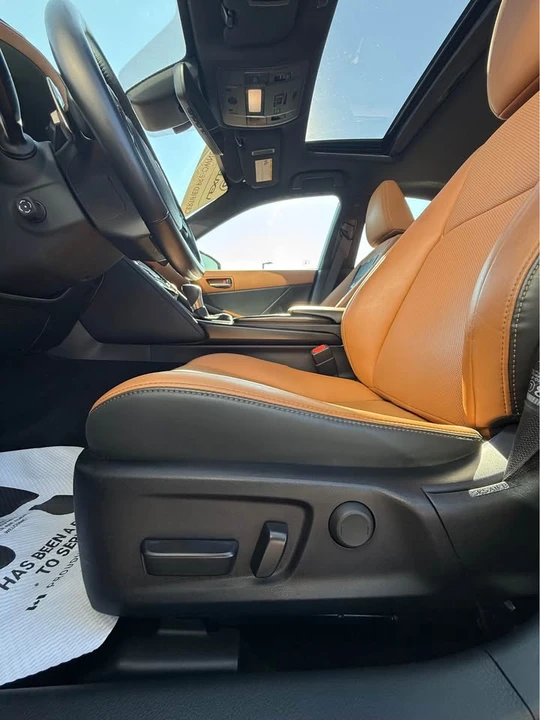 2023 Lexus IS 3rd Gen - Image 12 of 15