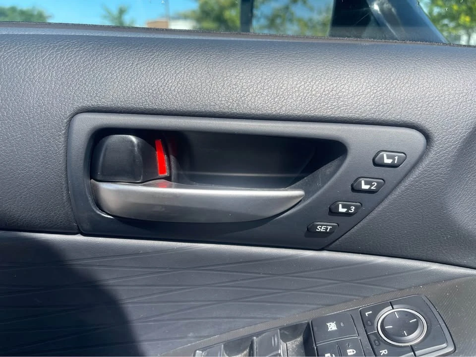 2023 Lexus IS 3rd Gen - Image 17 of 18