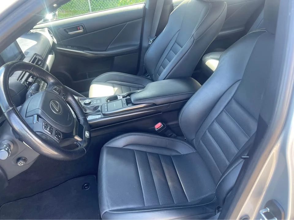 2023 Lexus IS 3rd Gen - Image 10 of 18
