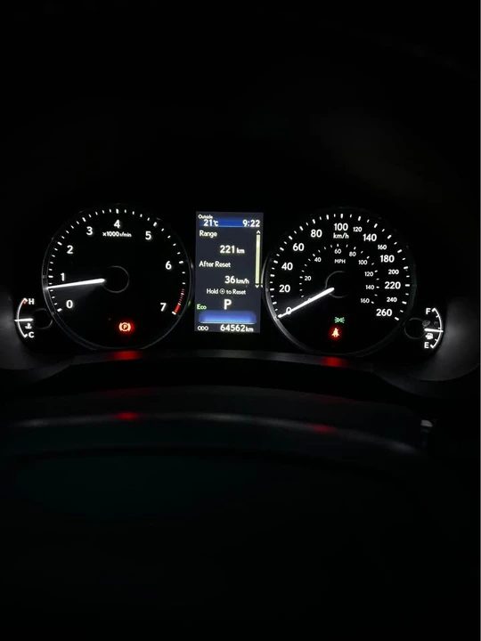 2023 Lexus IS 3rd Gen - Image 6 of 10