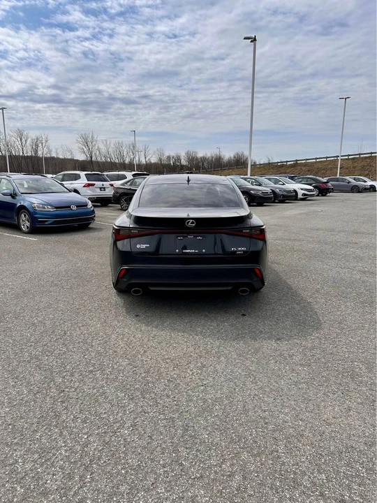 2023 Lexus IS 3rd Gen - Image 4 of 7