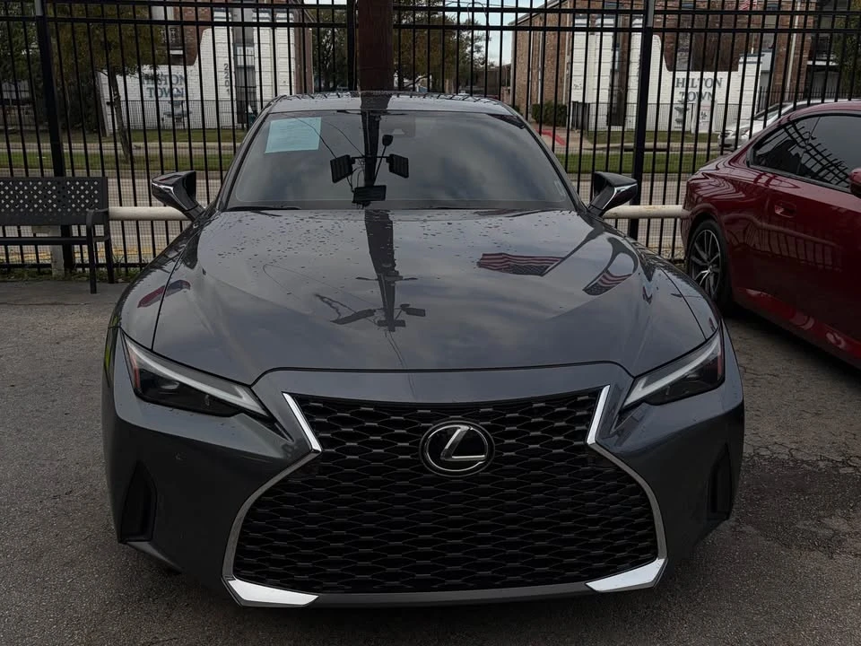 2023 Lexus IS 3rd Gen - Image 2 of 5