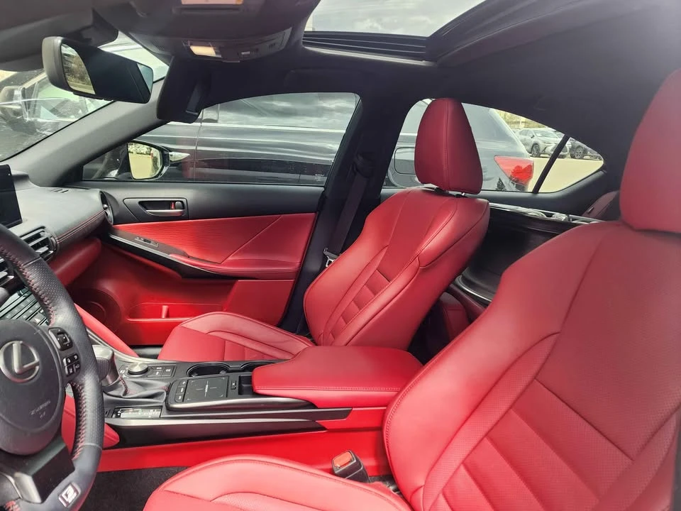 2023 Lexus IS 3rd Gen - Image 3 of 11