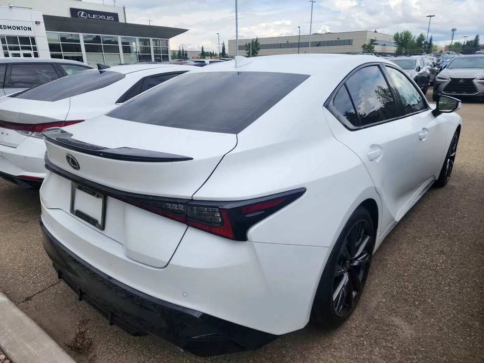 2023 Lexus IS 3rd Gen - Image 9 of 11