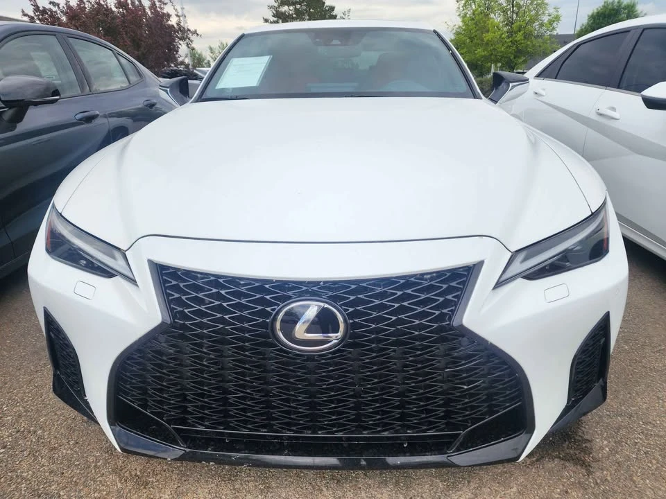 2023 Lexus IS 3rd Gen - Image 7 of 11