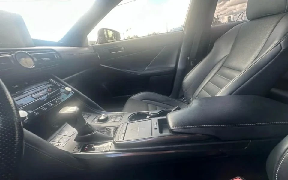 2023 Lexus IS 3rd Gen - Image 10 of 18