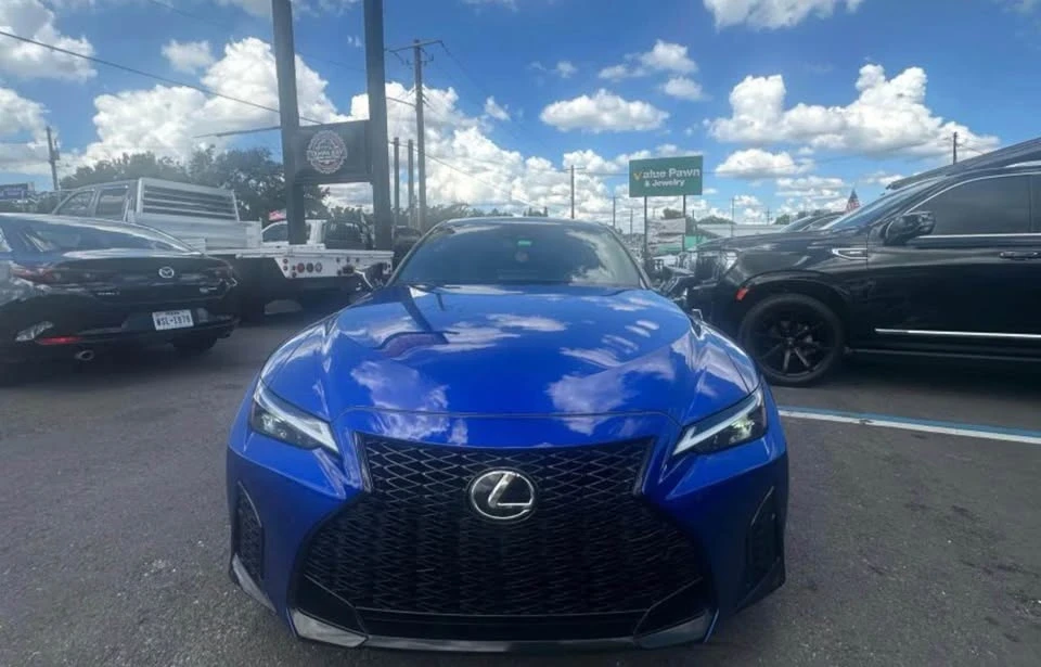 2023 Lexus IS 3rd Gen - Image 18 of 18