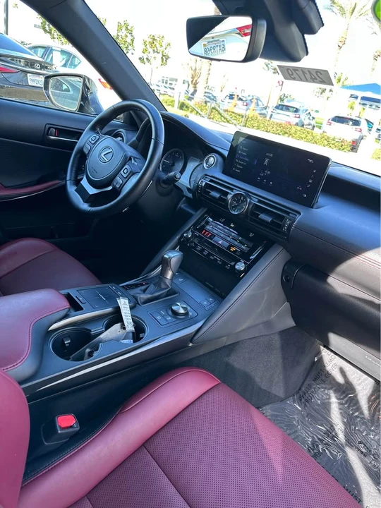 2023 Lexus IS 3rd Gen - Image 9 of 10