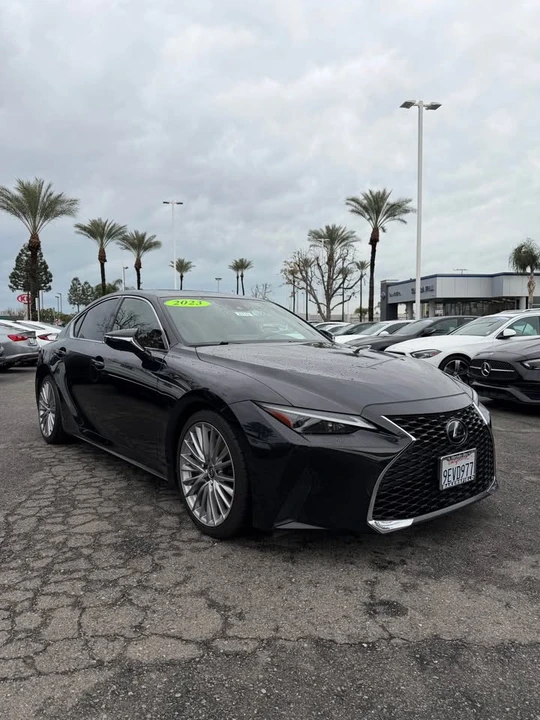 2023 Lexus IS 3rd Gen - Image 5 of 10