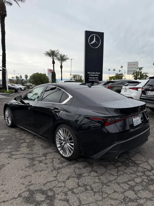 2023 Lexus IS 3rd Gen - Image 9 of 10
