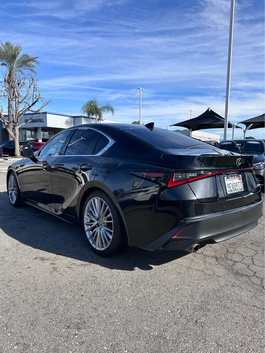 2023 Lexus IS 3rd Gen - Image 6 of 10