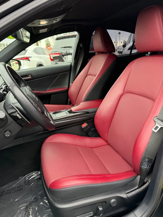 2023 Lexus IS 3rd Gen - Image 4 of 10