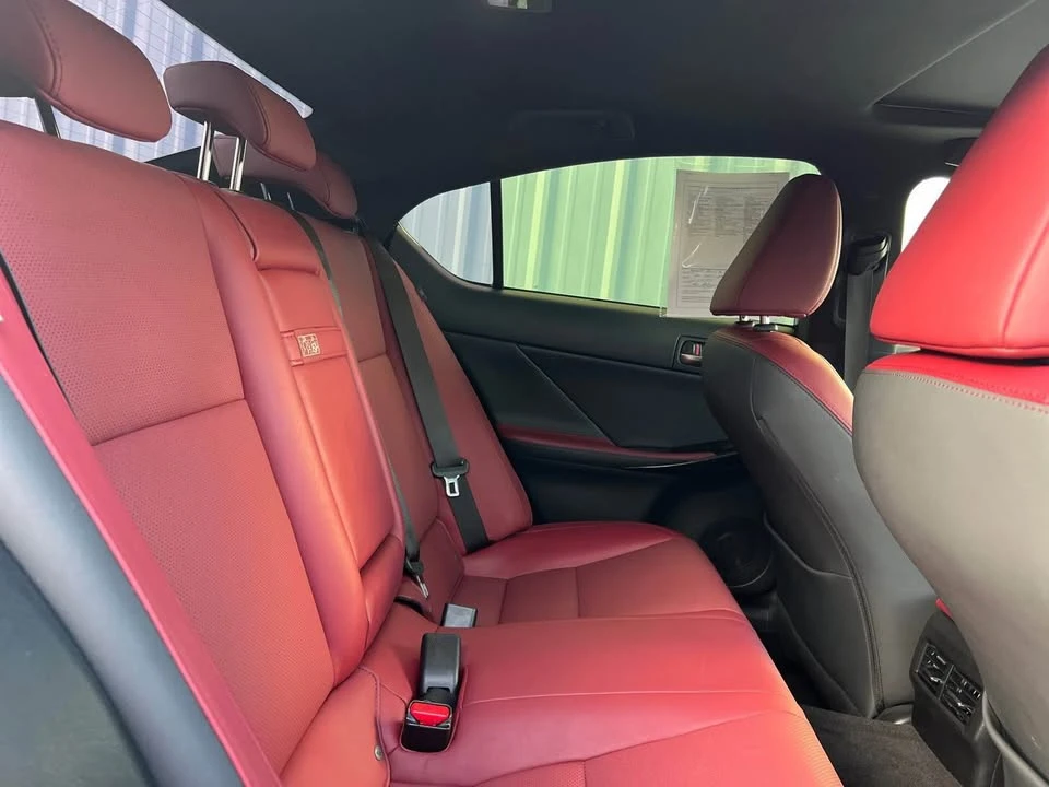 2023 Lexus IS 3rd Gen - Image 14 of 15