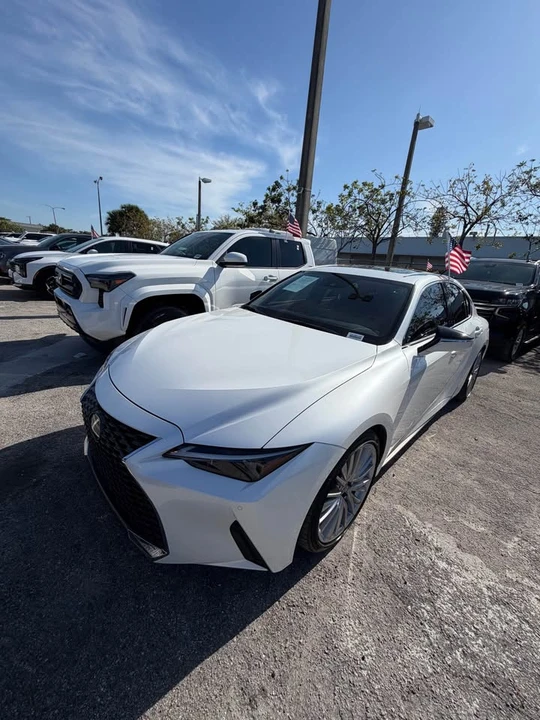 2023 Lexus IS 3rd Gen - Image 5 of 5