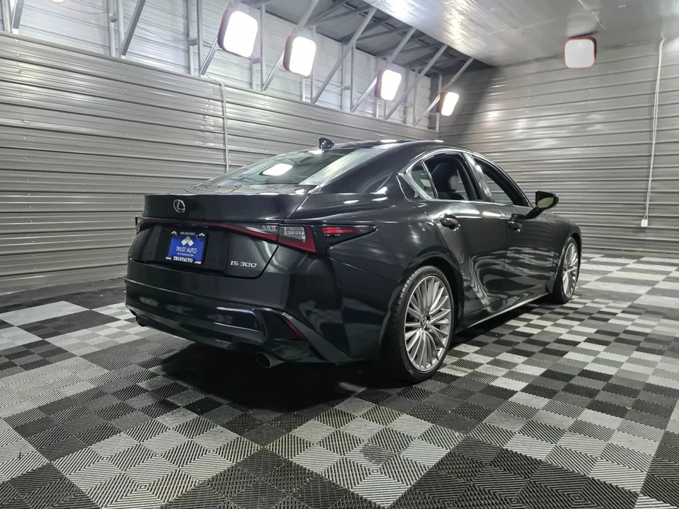 2023 Lexus IS 3rd Gen - Image 5 of 12
