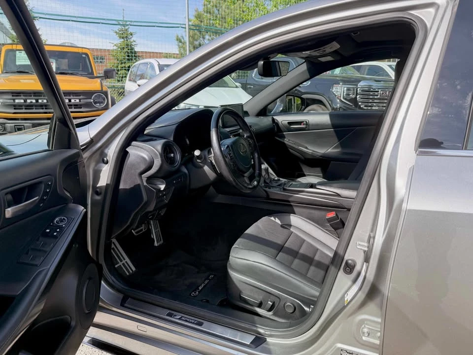 2023 Lexus IS 3rd Gen - Image 2 of 20
