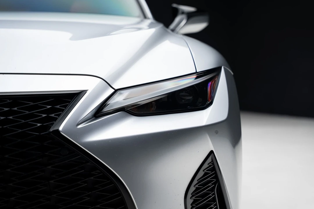 2023 Lexus IS 3rd Gen - Image 10 of 31