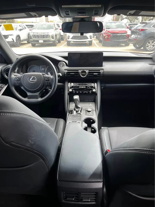 2023 Lexus IS 3rd Gen - Image 7 of 8