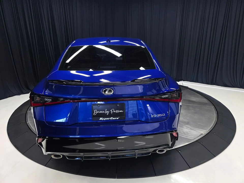2023 Lexus IS 3rd Gen - Image 12 of 31