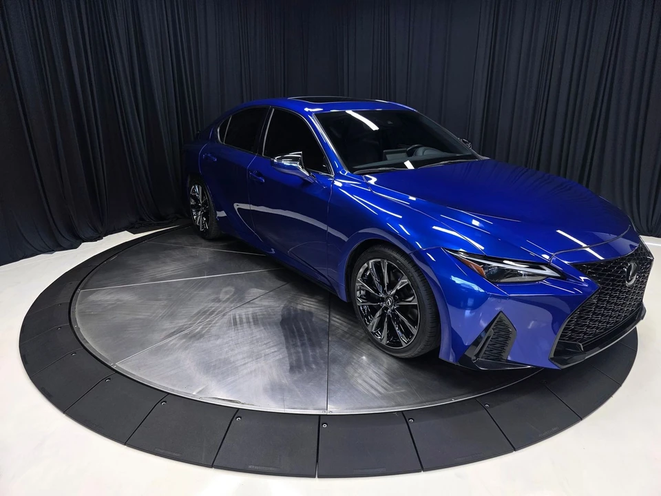 2023 Lexus IS 3rd Gen - Image 7 of 31