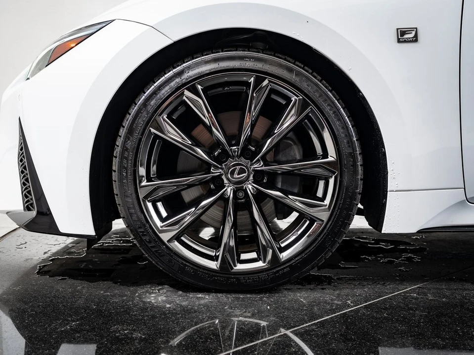 2023 Lexus IS 3rd Gen - Image 13 of 21