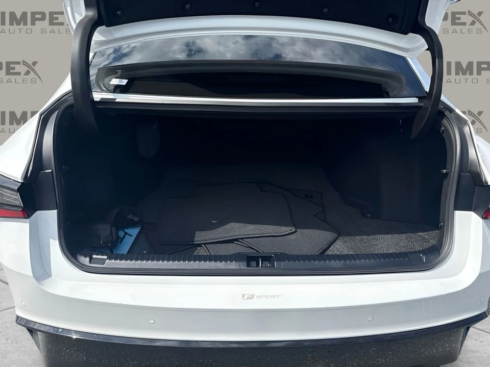 2023 Lexus IS 3rd Gen - Image 26 of 30