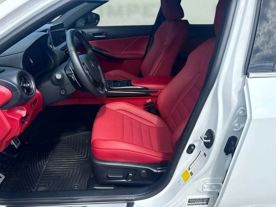 2023 Lexus IS 3rd Gen - Image 10 of 30