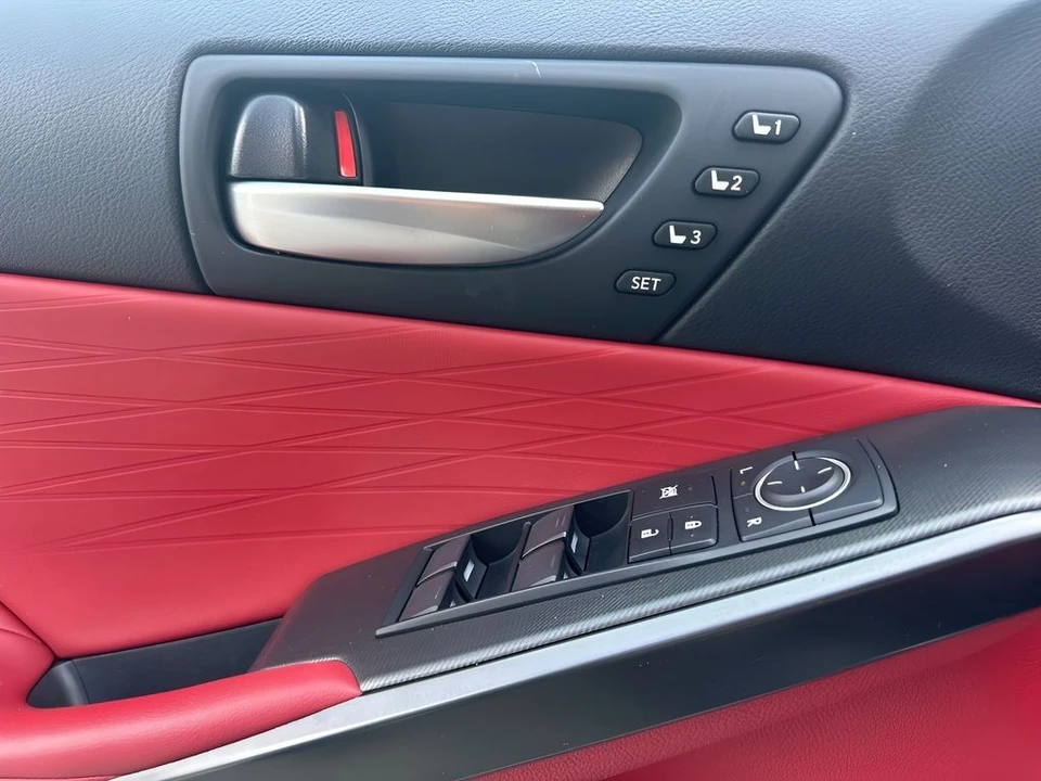 2023 Lexus IS 3rd Gen - Image 28 of 31