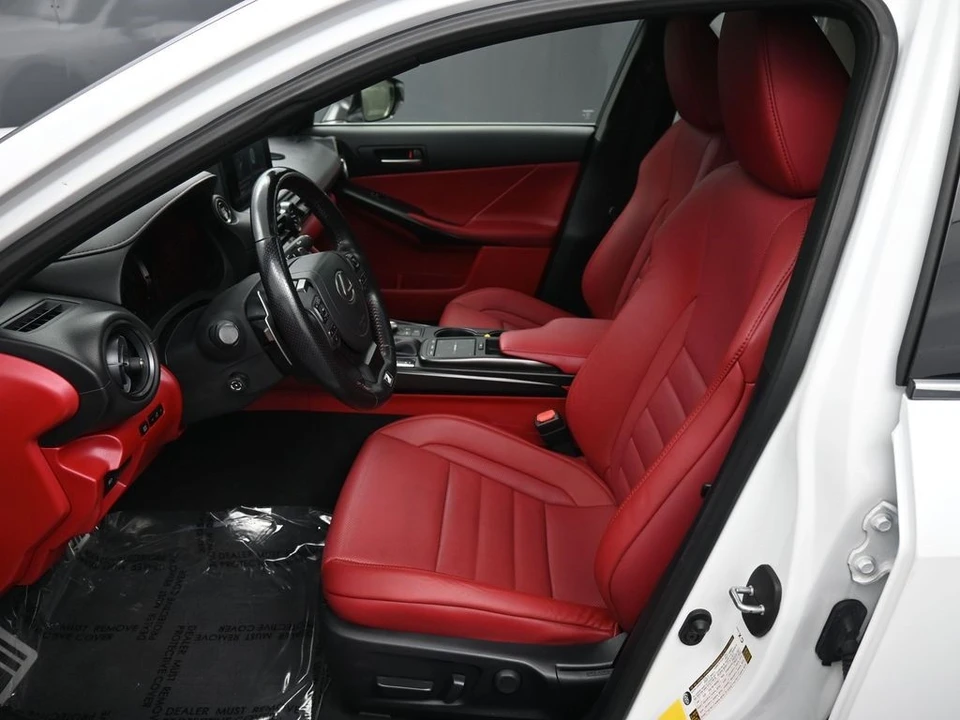 2023 Lexus IS 3rd Gen - Image 19 of 21