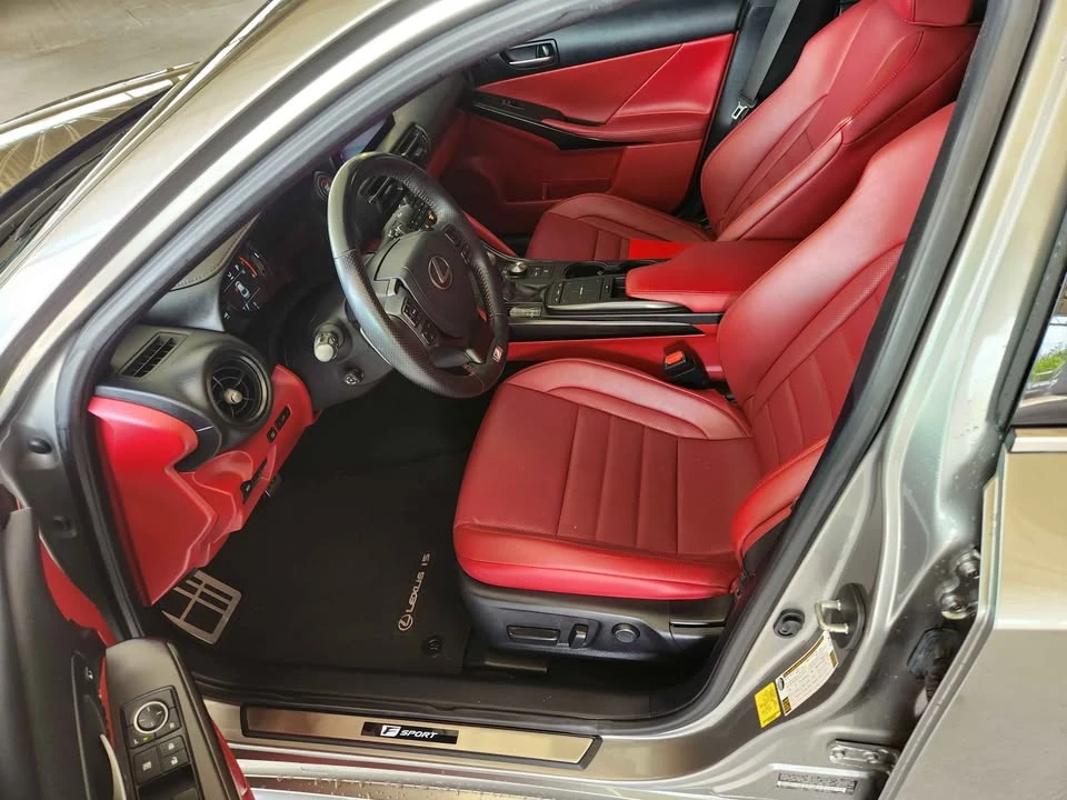 2023 Lexus IS 3rd Gen - Image 12 of 18