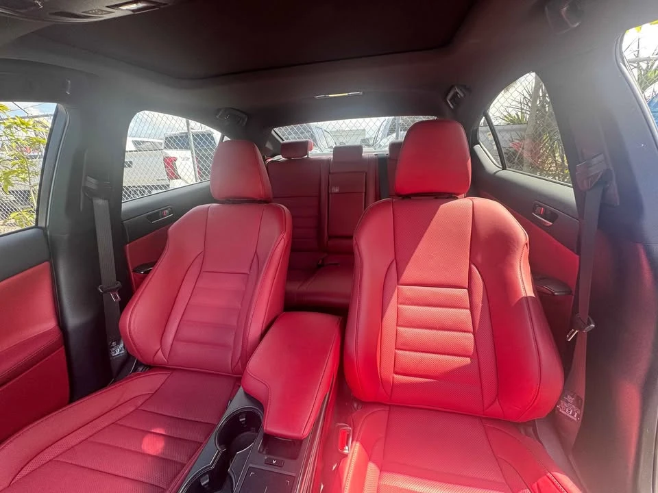 2023 Lexus IS 3rd Gen - Image 5 of 12