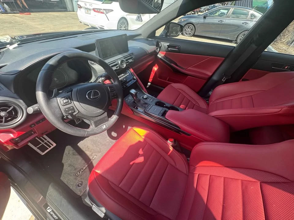 2023 Lexus IS 3rd Gen - Image 4 of 12