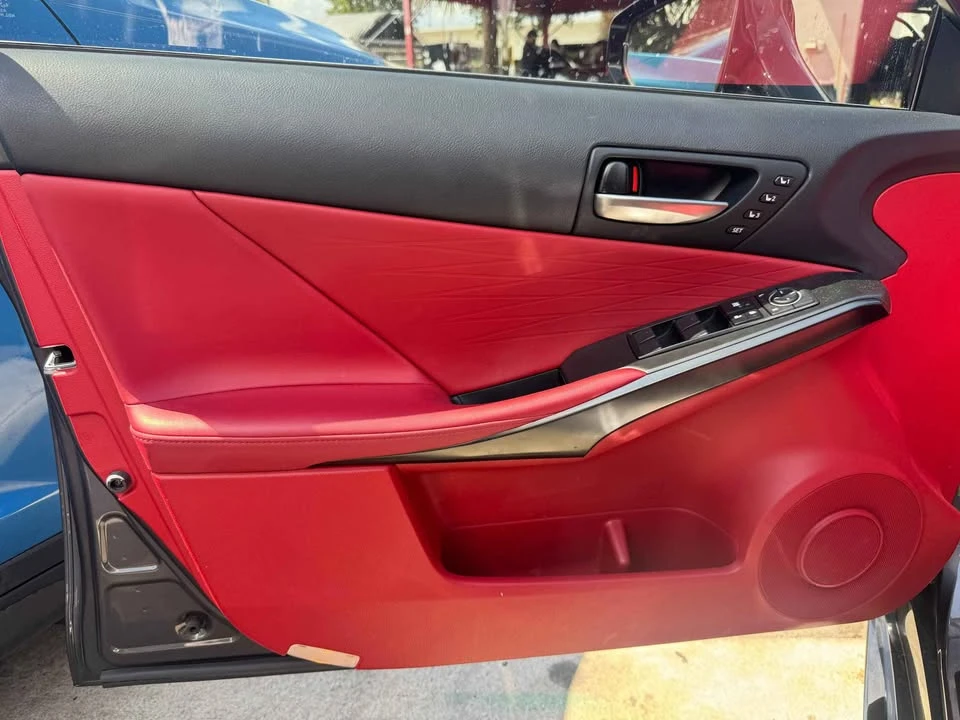 2023 Lexus IS 3rd Gen - Image 12 of 12