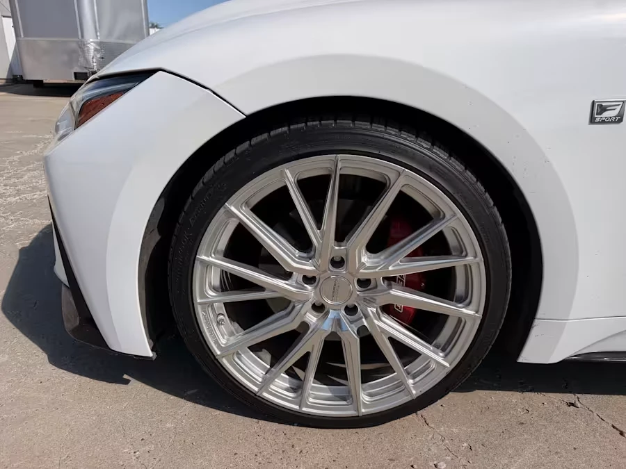 2023 Lexus IS 3rd Gen - Image 18 of 28